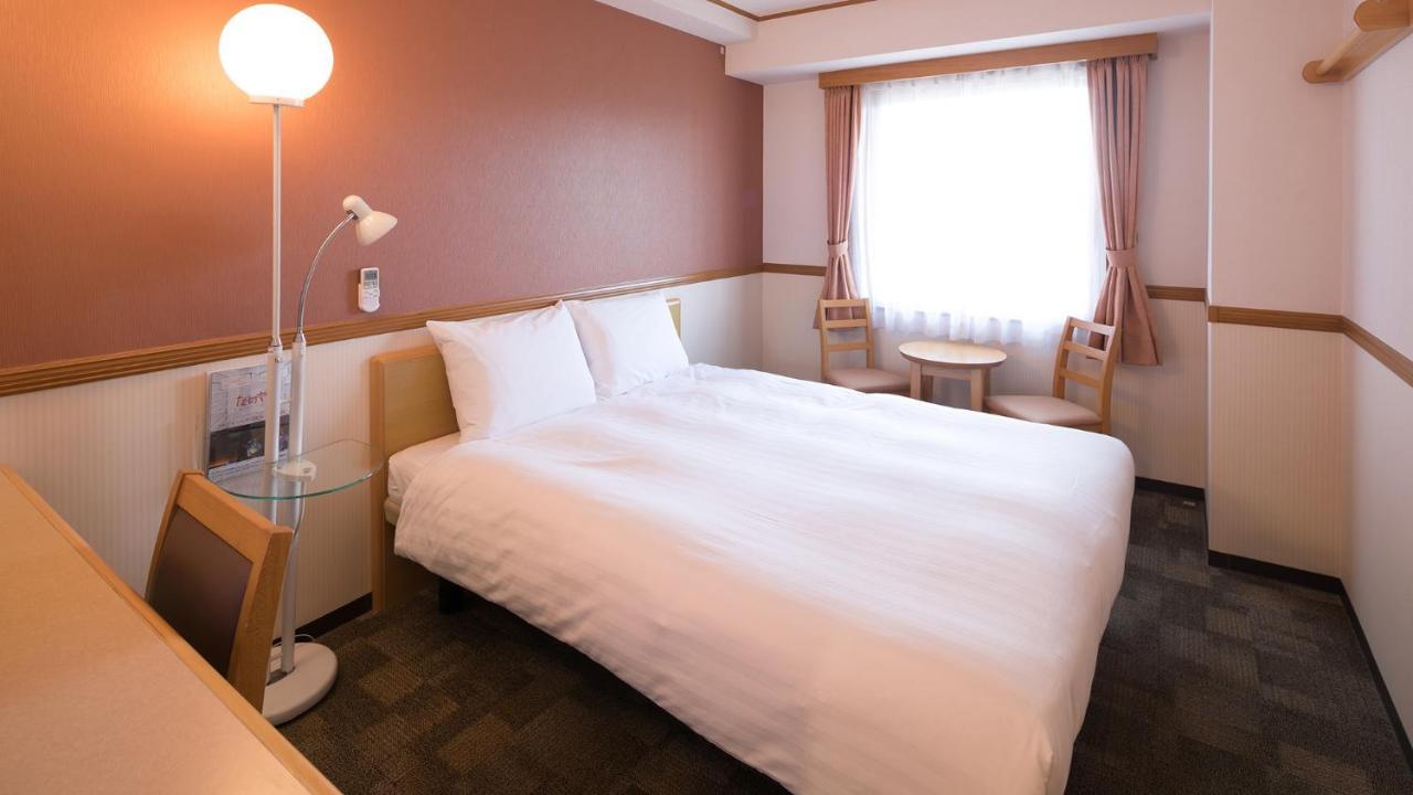 Toyoko Inn Hakata-Guchi Ekimae Fukuoka  Zewnętrze zdjęcie